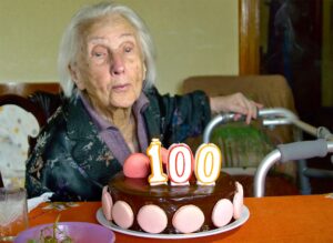 Long-lived people share very crucial blood biomarkers, giving scientists anti-aging hints – Earth.com